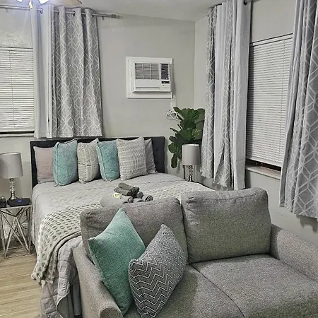Cute Renovated Studio 4 Miles From Hard Rock Hotel Hollywood Exterior photo