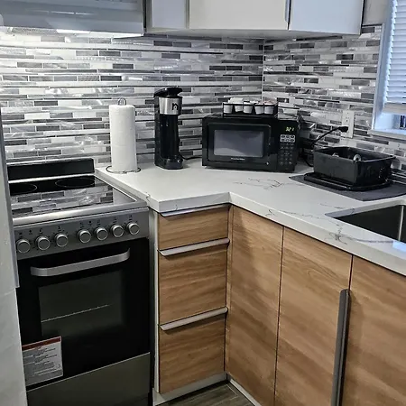 Cute Renovated Studio 4 Miles From Hard Rock Hotel Hollywood Exterior photo
