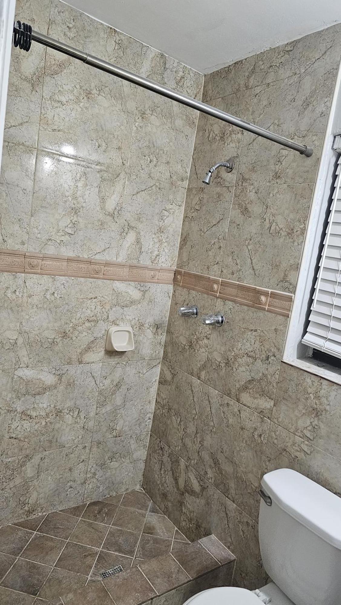 Cute Renovated 4 Miles From Hard Rock Apartment *